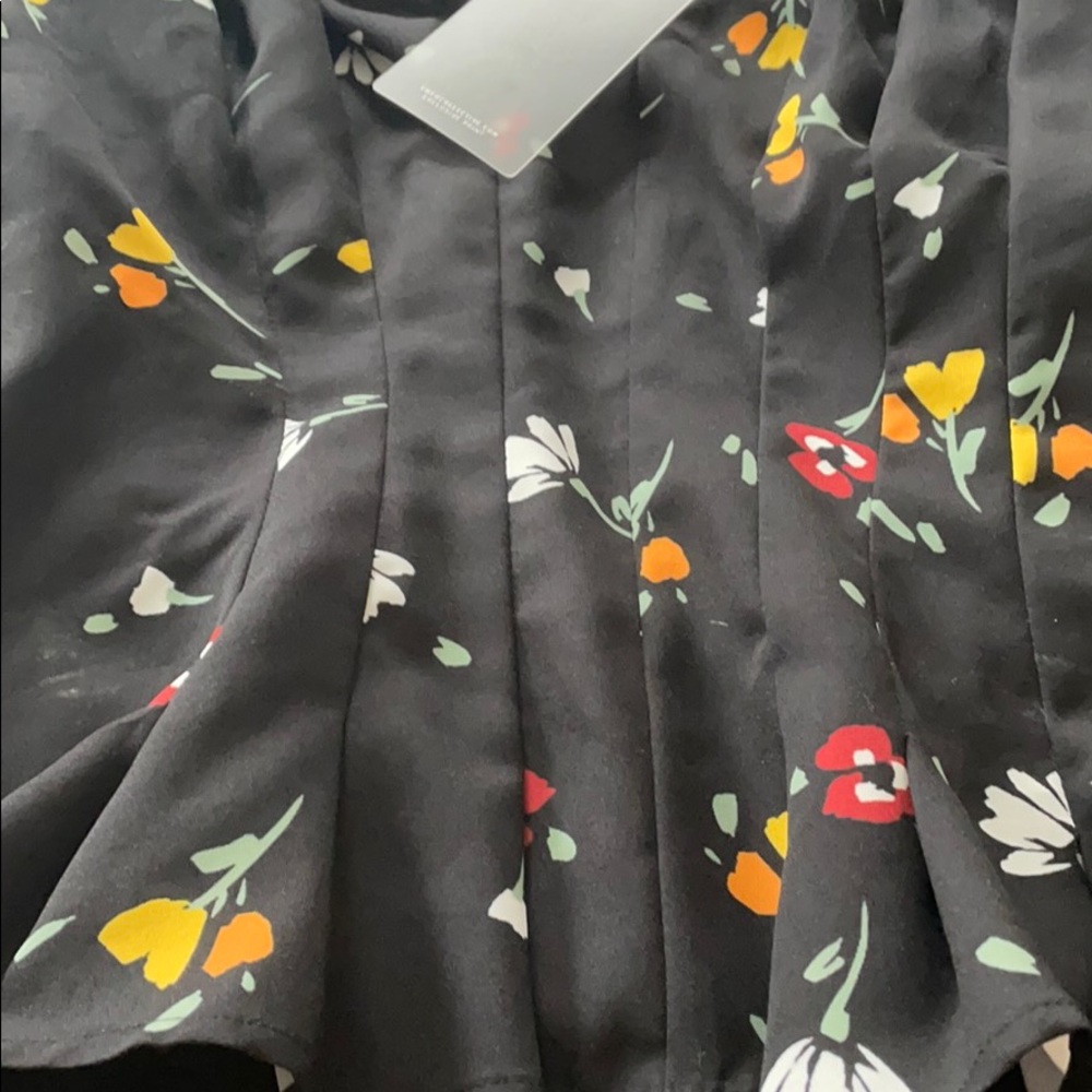 New!! C/Meo collective follower top - Picture 9 of 9